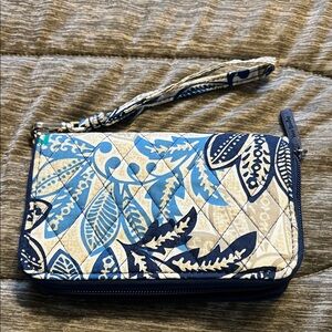 Elegant Blue and Cream Floral Wristlet